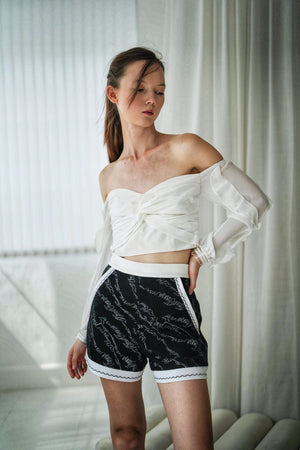 BL004WHPF23_Off Shoulder cotton lace blouse