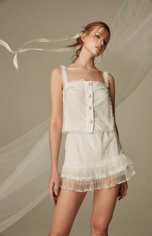 SK009WHHL24_white lace ruffle mini skirt