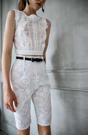 SP003WHFA23_White Lace Short